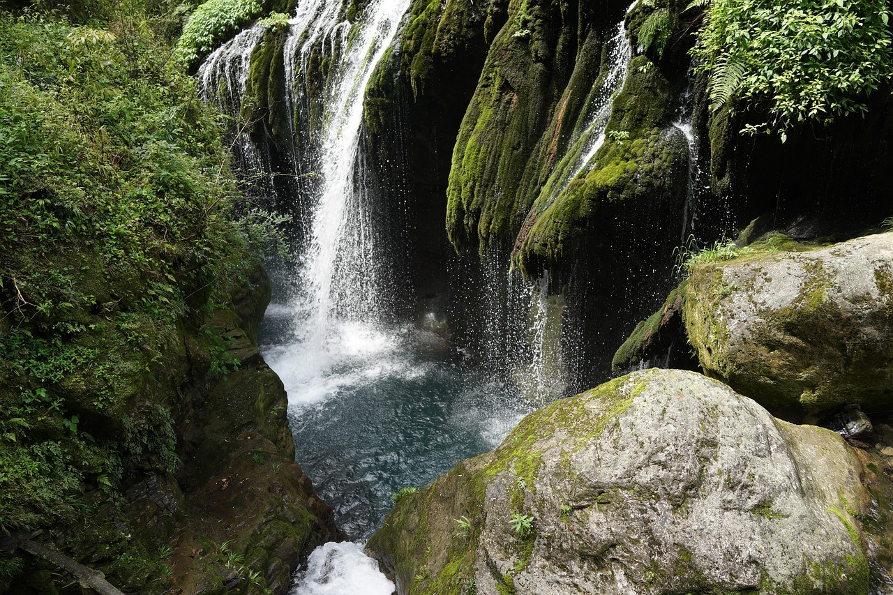 石江路旁，時(shí)光流轉(zhuǎn)，歲月靜好